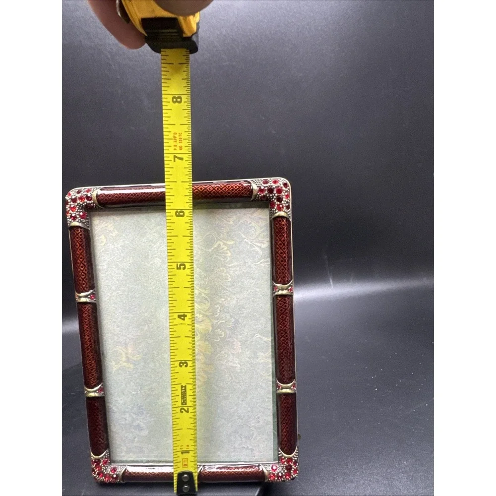 Tigo Picture Frames FRAME Size 4.5 BY 6.5  picture size 4x6. heavy. Over 1 pound